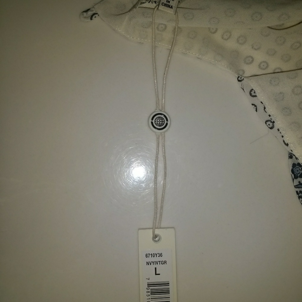 ⚡⚡⚡Max studio Tunic - Picture 3 of 4